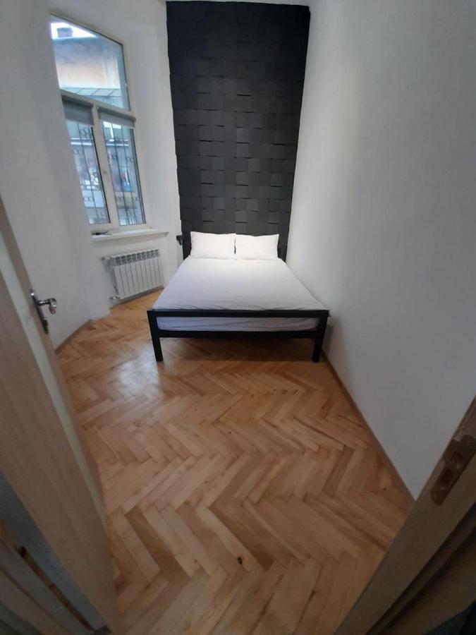 A Pousada 21/9 Baker Street Lviv Exterior foto